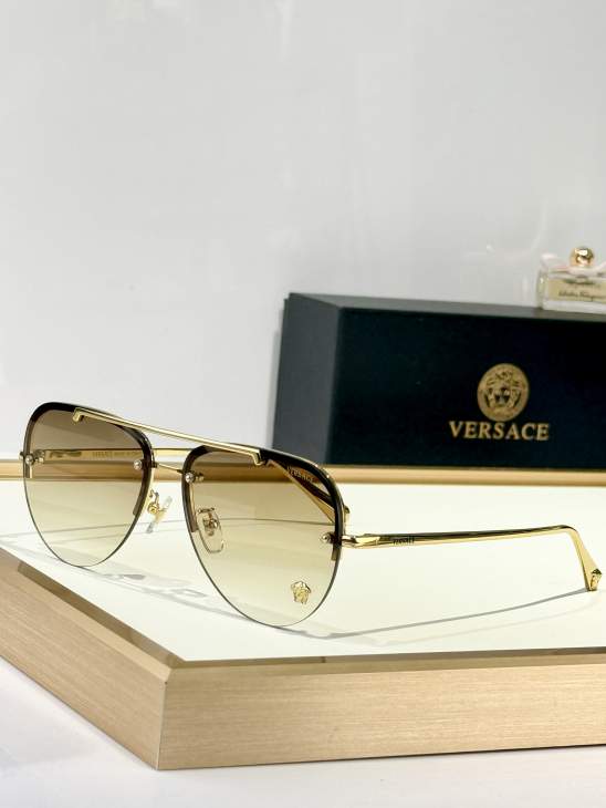 Picture of Versace Sunglasses _SKUfw77836608fw
